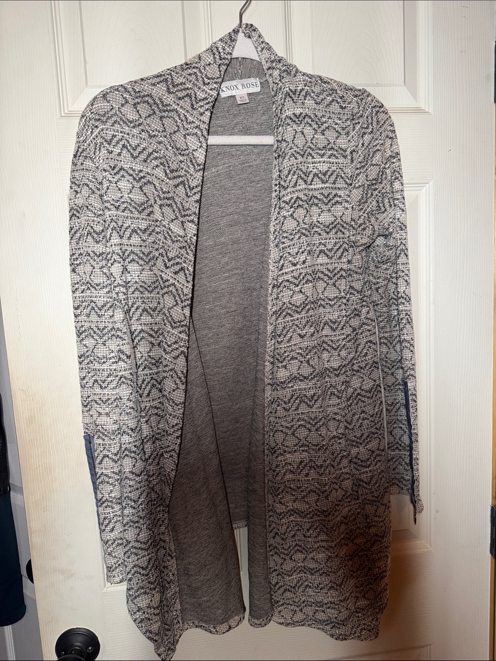 Knox Rose Gray Patterned Open-Front Cardigan